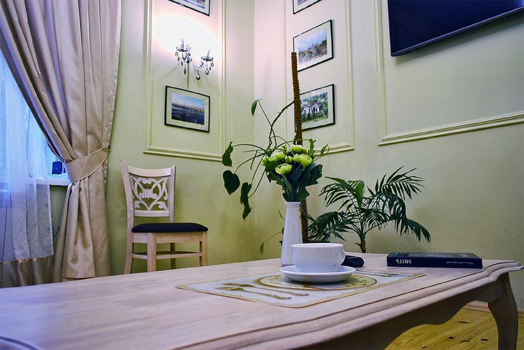 Classic Apartment On Zhukovskoho 敖德萨 外观 照片